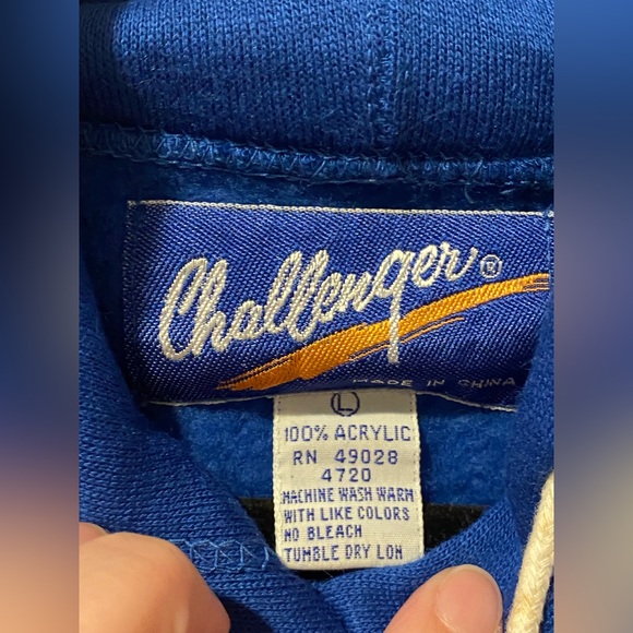 Challenger Men’s Size Large Royal Blue Super Soft Hoodie Sweatshirt - Picture 3 of 6